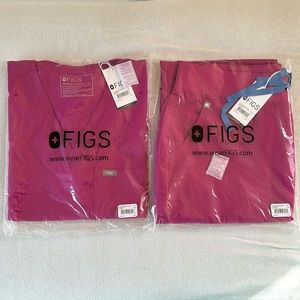 BRAND NEW FIGS Scrub set. Never even taken out of the plastic Size XL